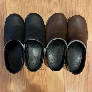 Two pairs of DANSKOS